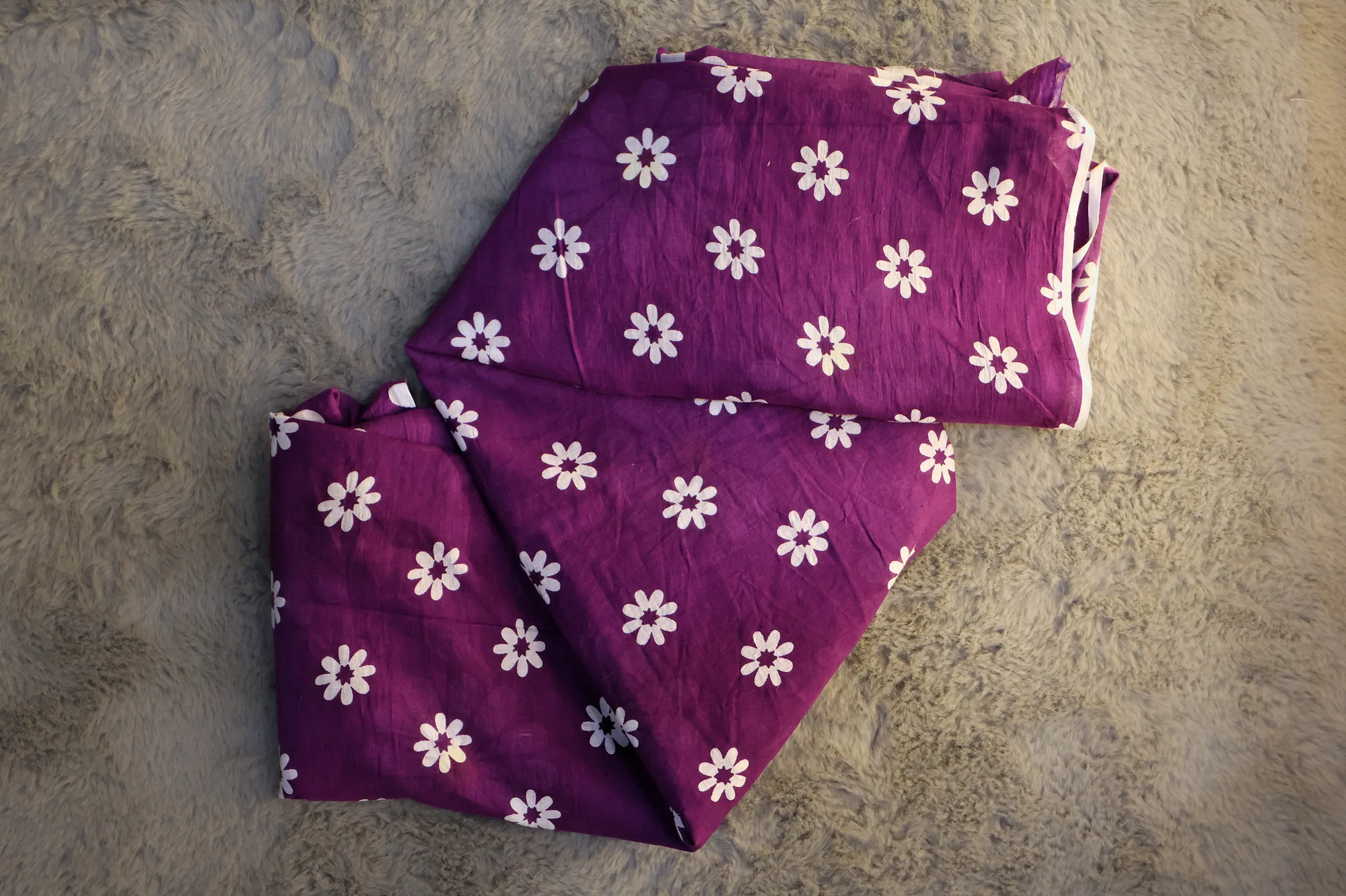 Sanganeri Bloom - Cotton: a detail of the work. Cotton.