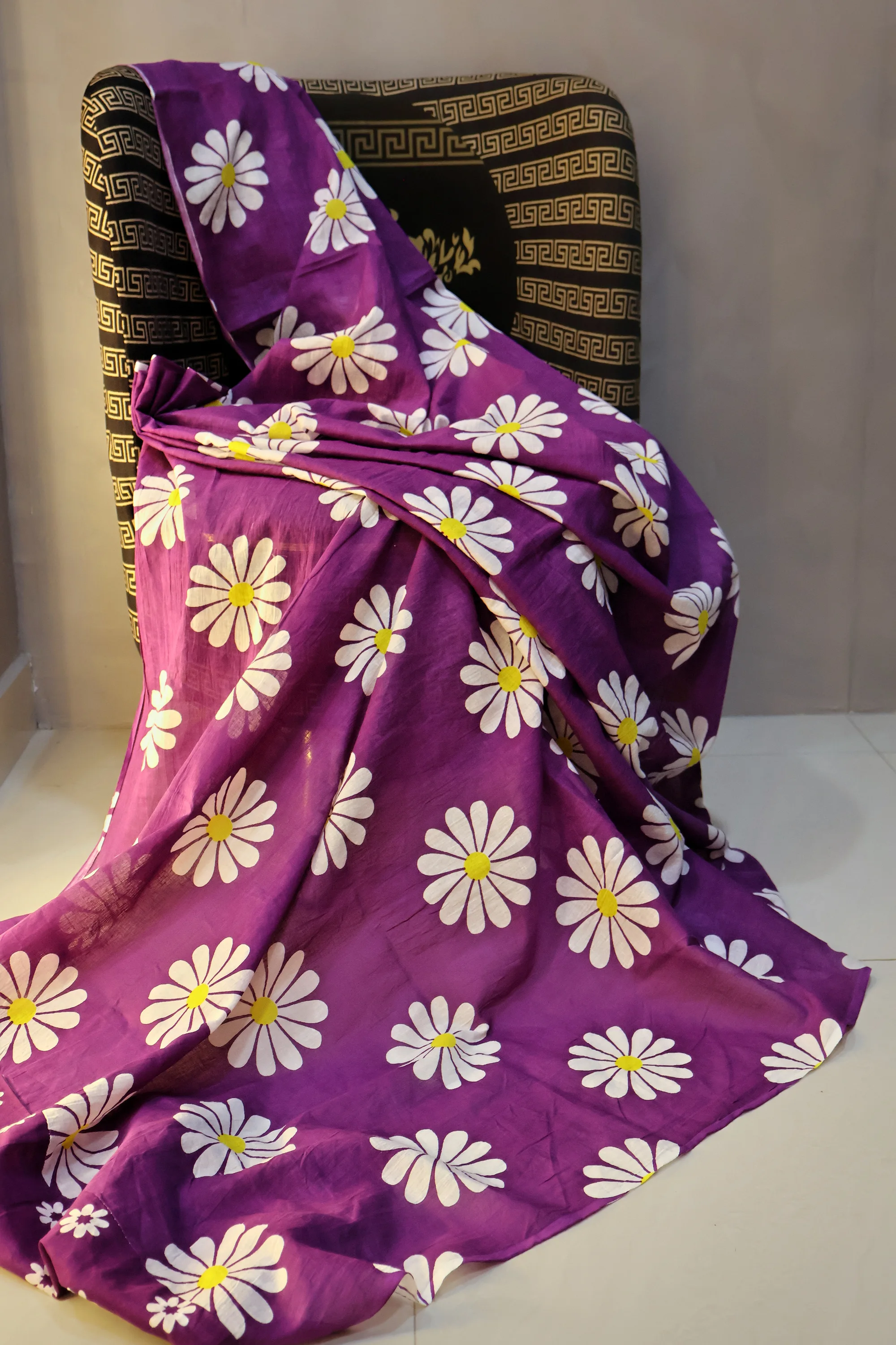 Sanganeri Bloom - Cotton: a detail of the work. Cotton.