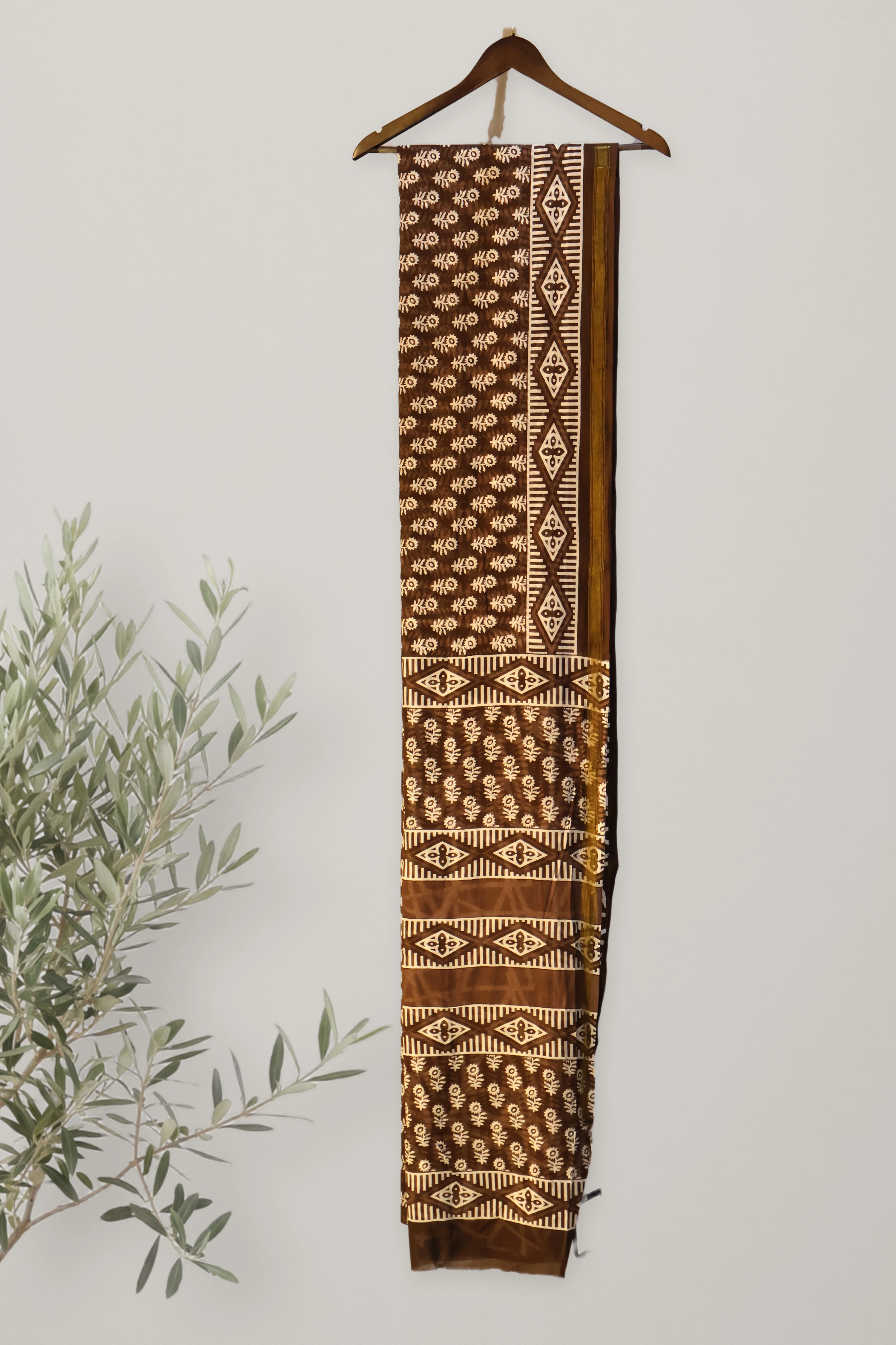 Earthy Bloom - Bagru Cotton