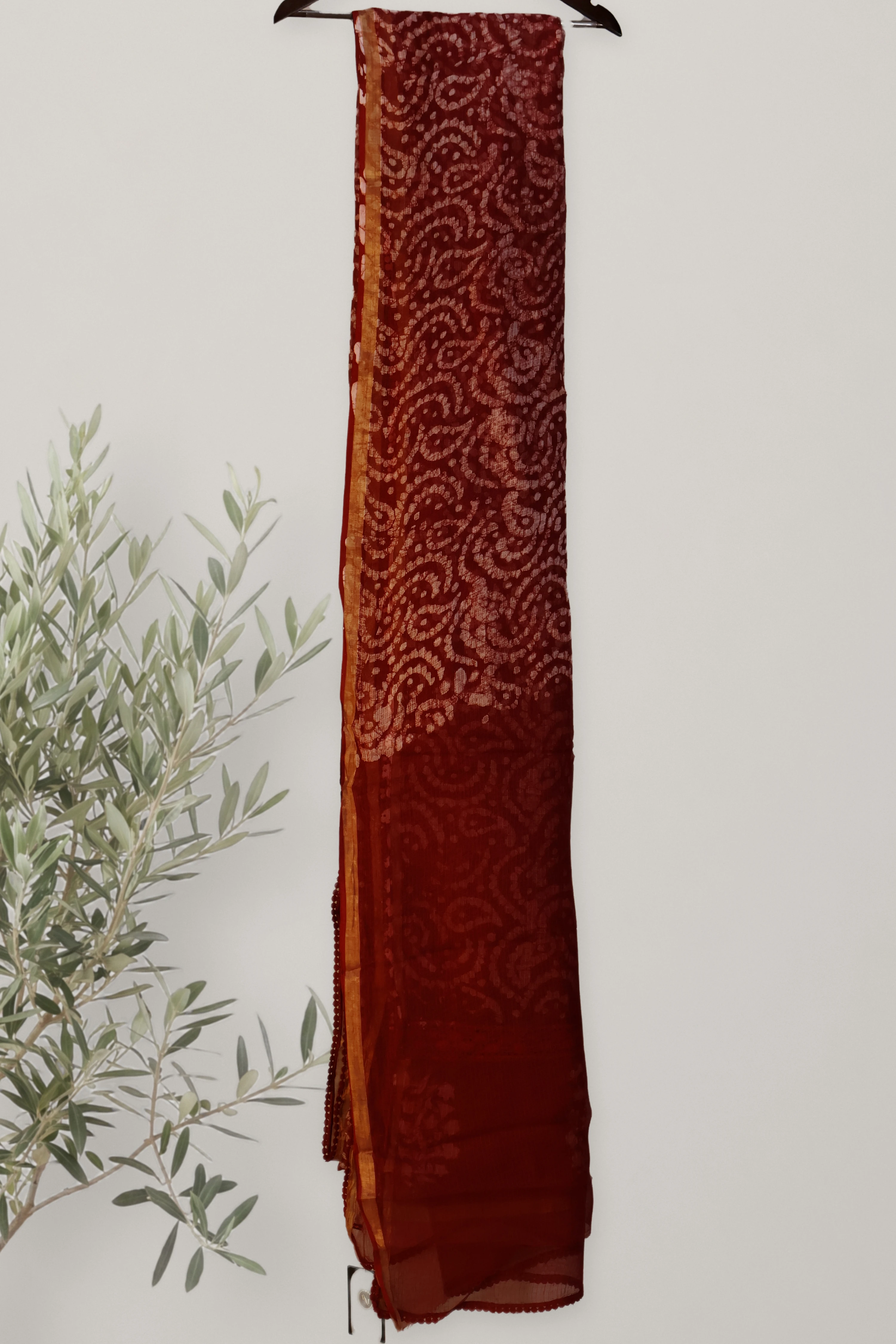Lace Reverie - Kota: a detail of the work. Kota cotton.