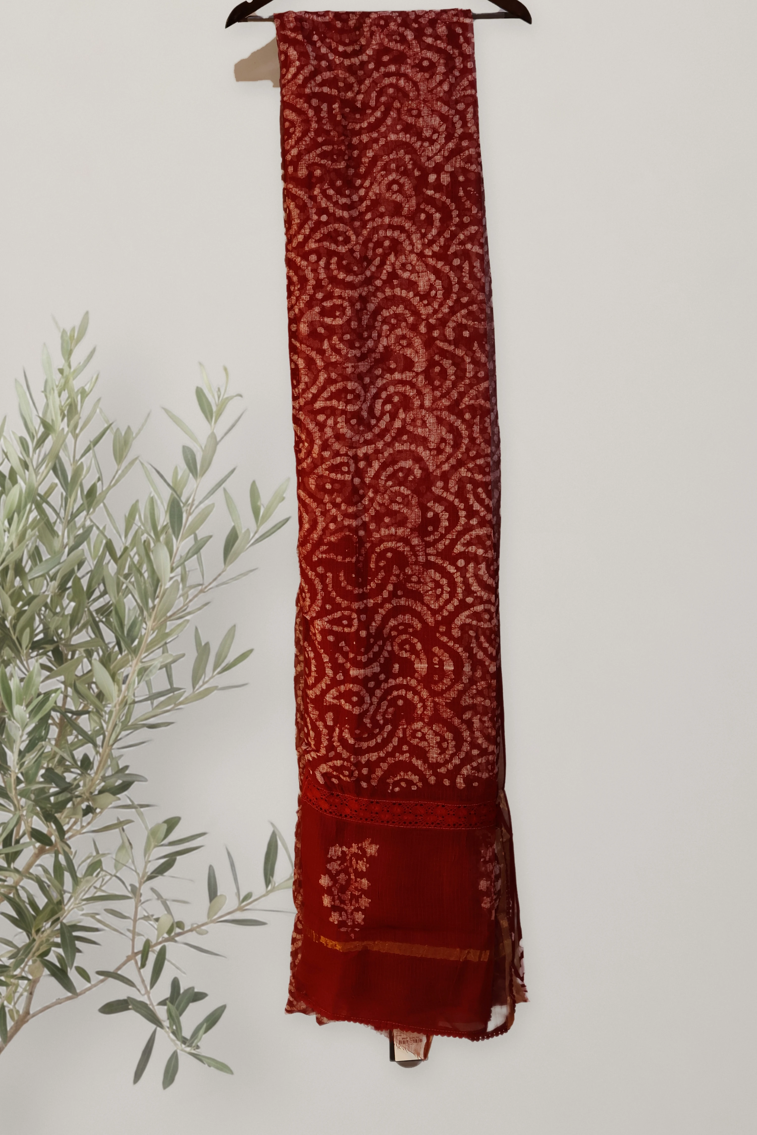 Lace Reverie - Kota: a detail of the work. Kota cotton.