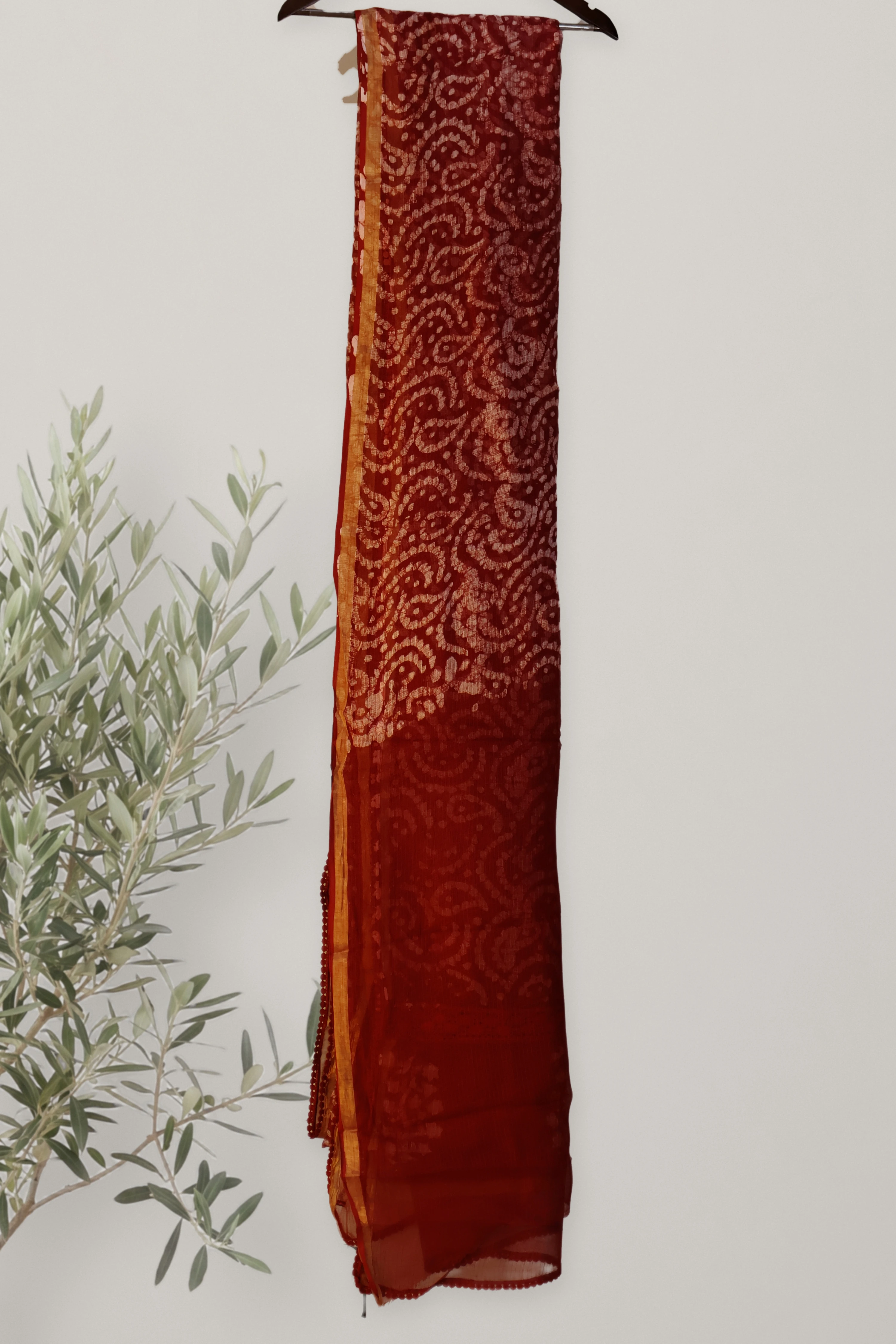 Lace Reverie - Kota: a detail of the work. Kota cotton.