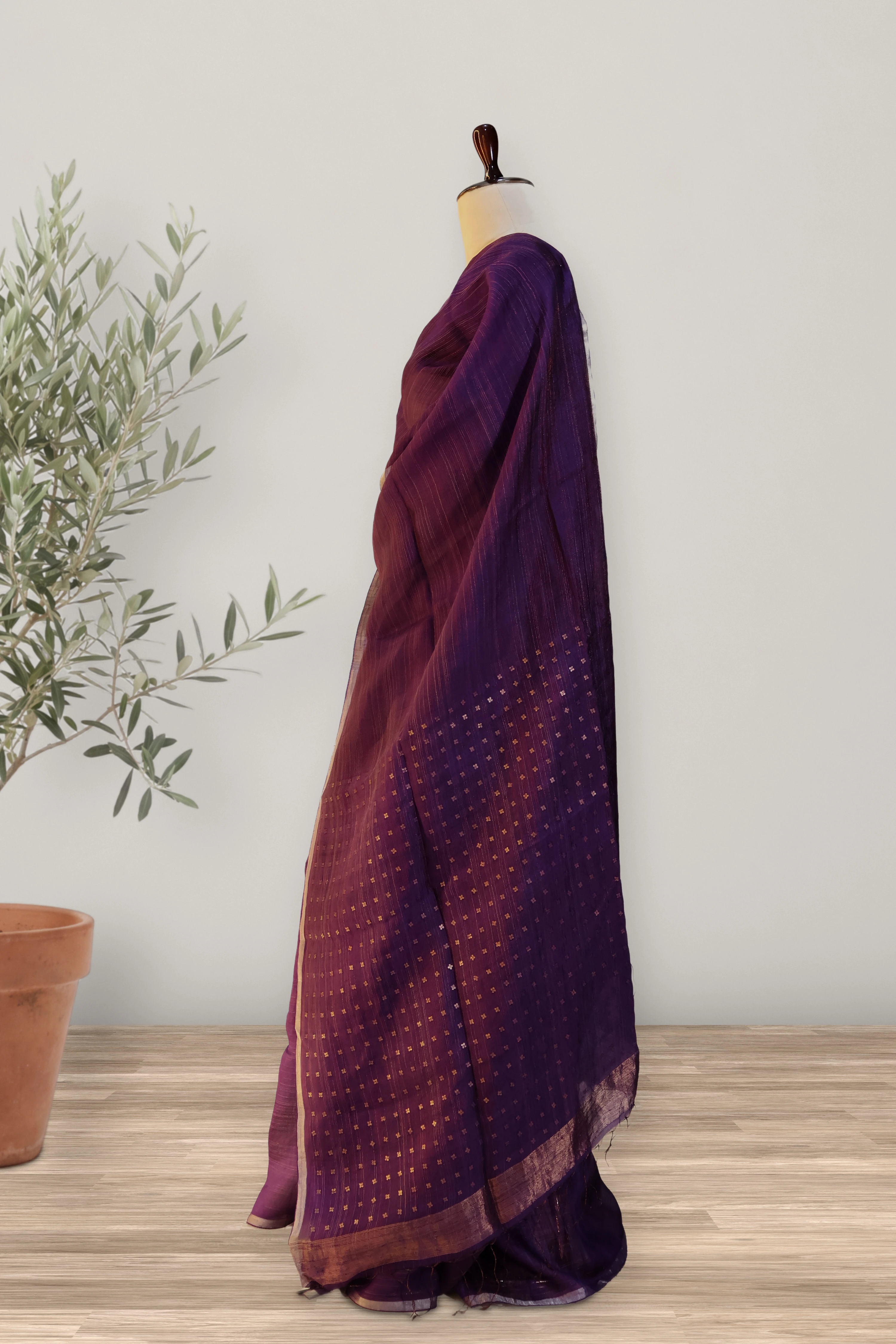 Zariya - Muslin: a detail of the work. Muslin.
