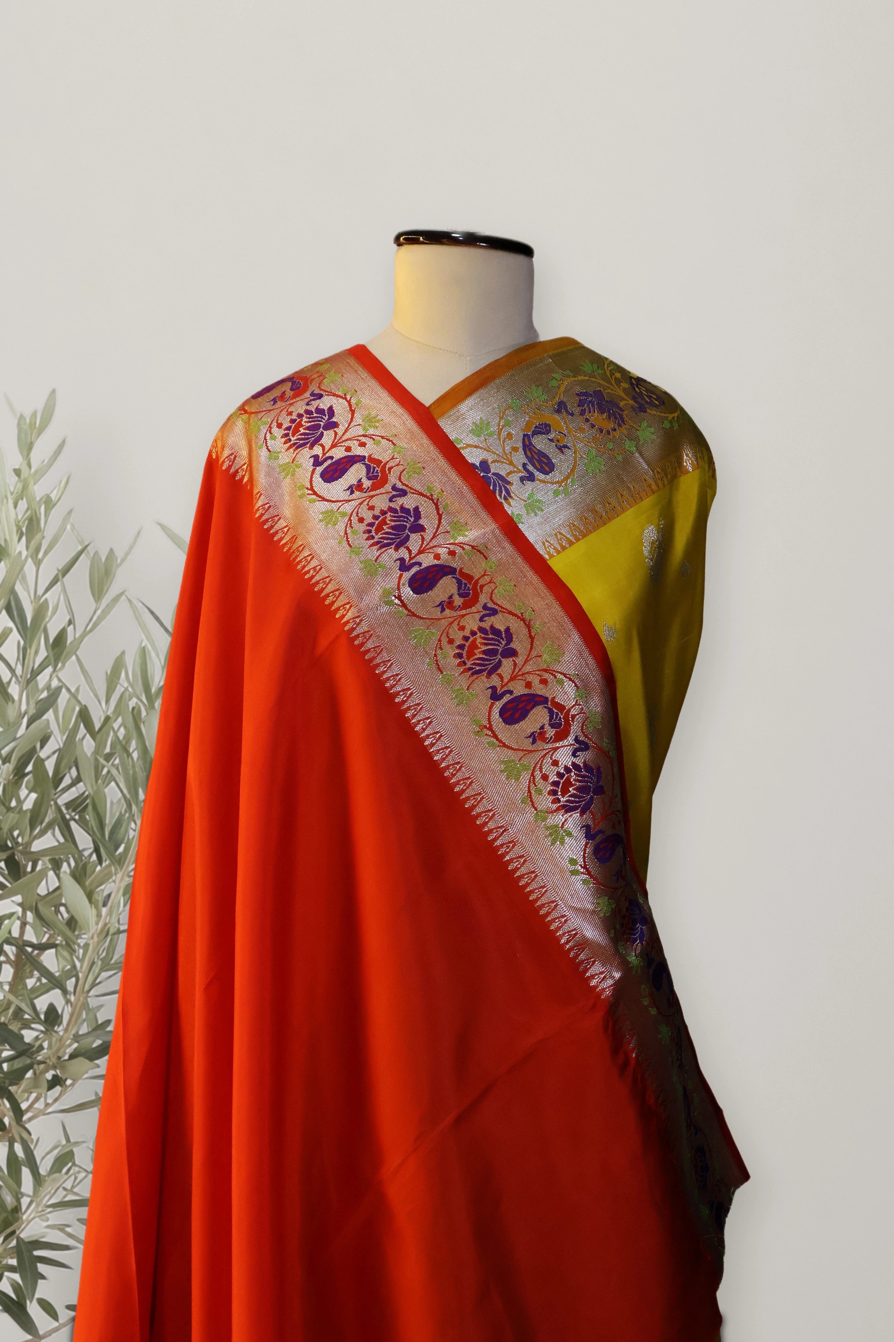 Venkatagiri Pattu Handloom Saree: a detail of the work. Venkatagiri Pattu.
