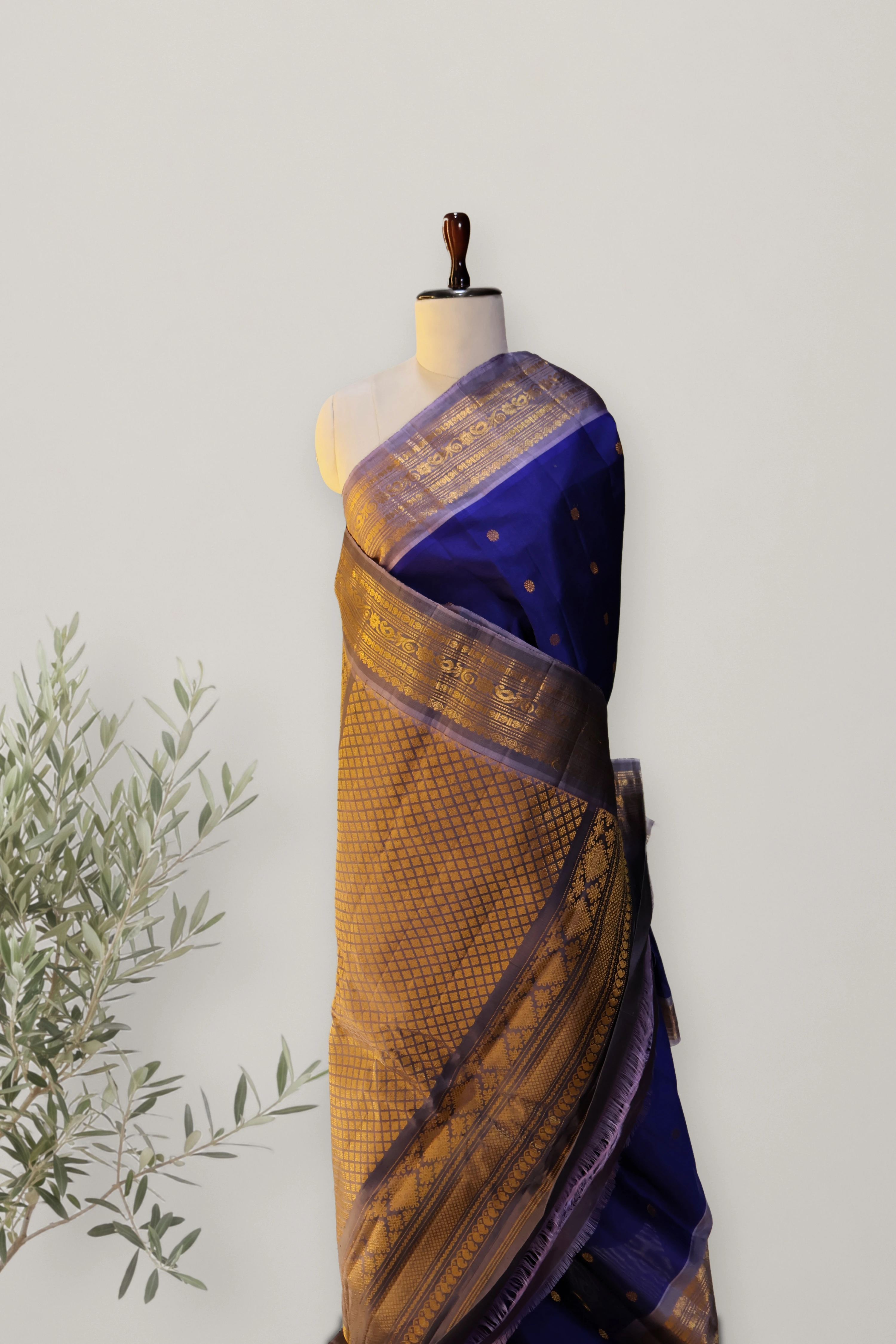 Siko-Gadwal: a detail of the work. Gadwal Siko.