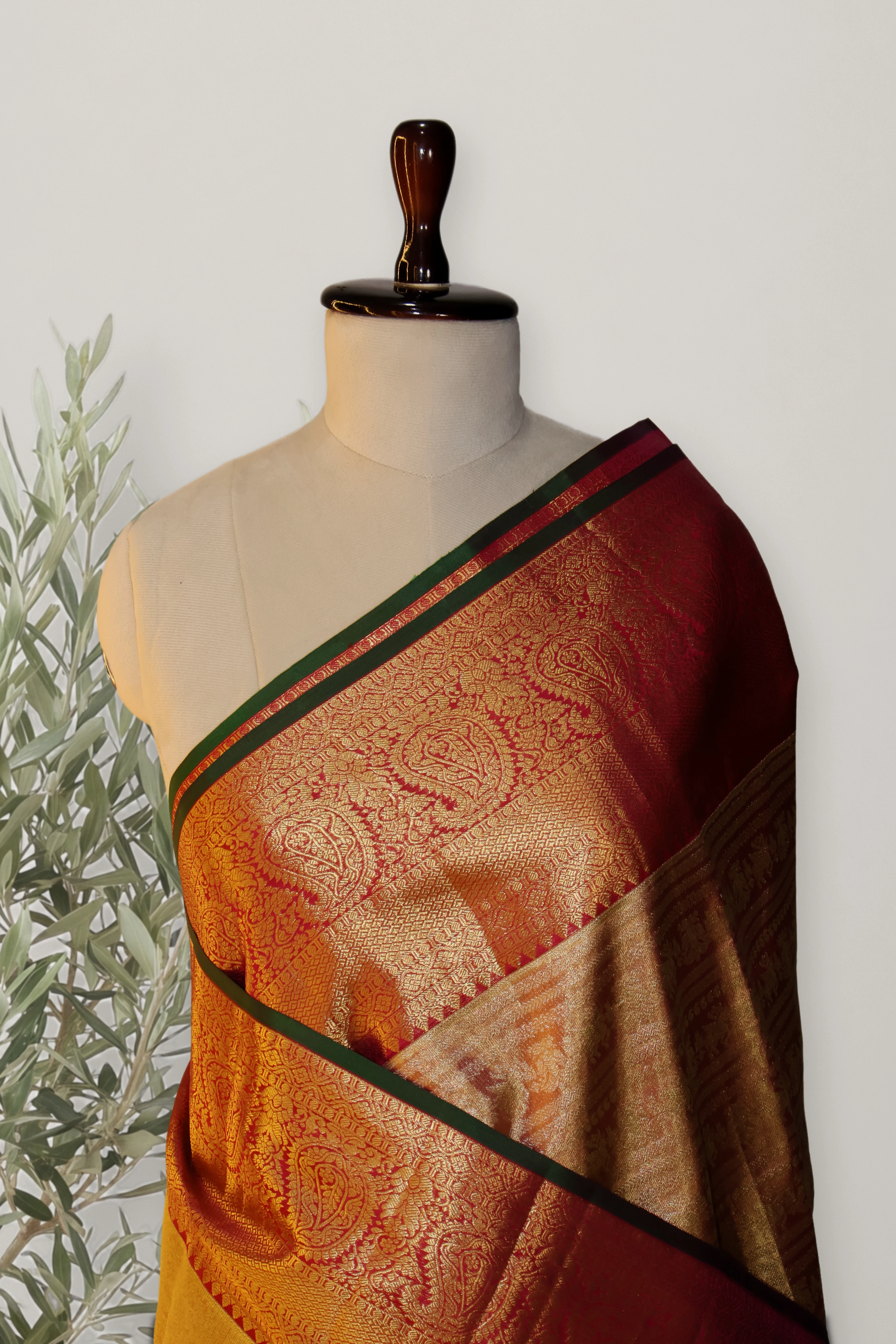 Katchi Pattu Bridal Saree: a detail of the work. Katchi Pattu.
