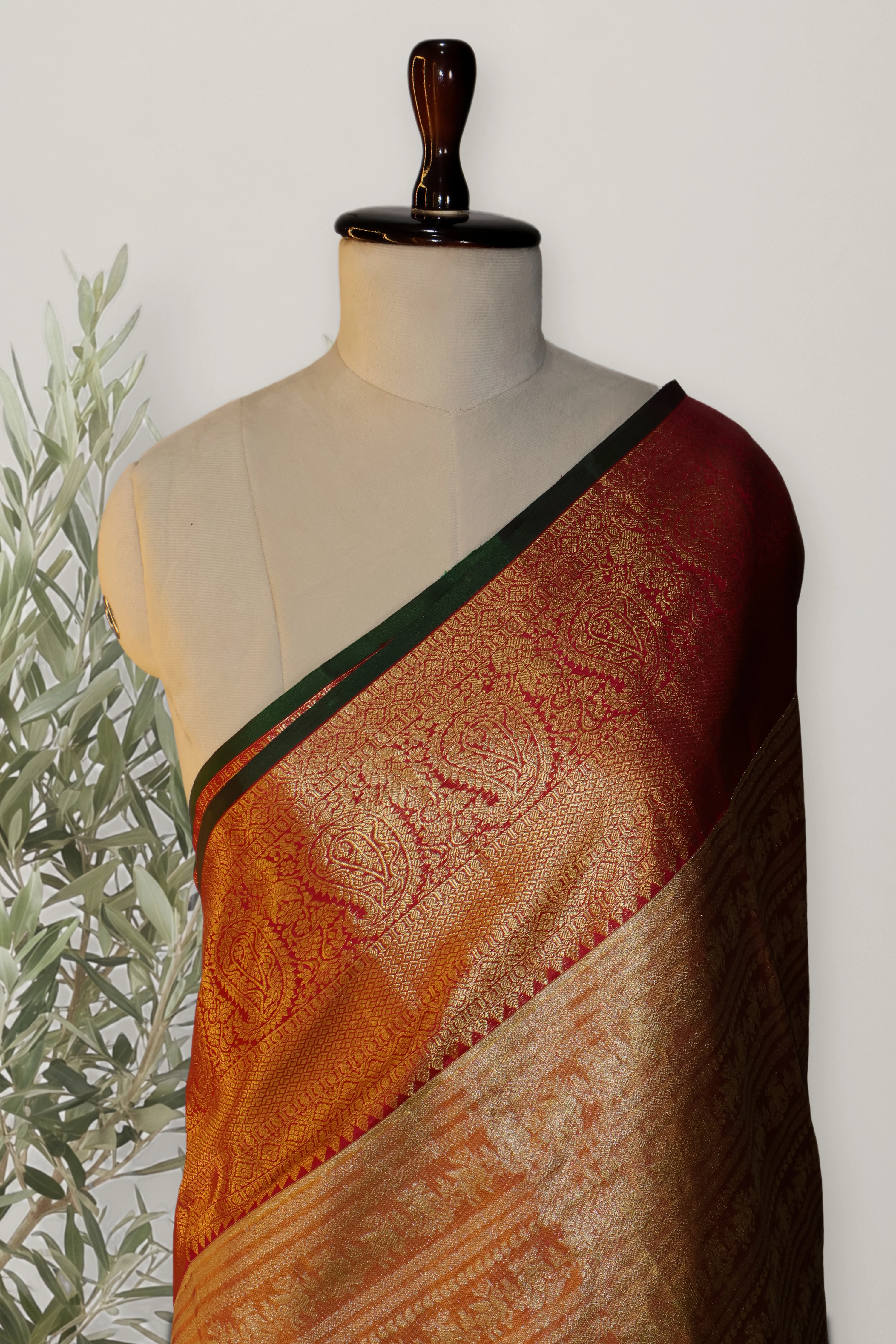 Katchi Pattu Bridal Saree: a detail of the work. Katchi Pattu.