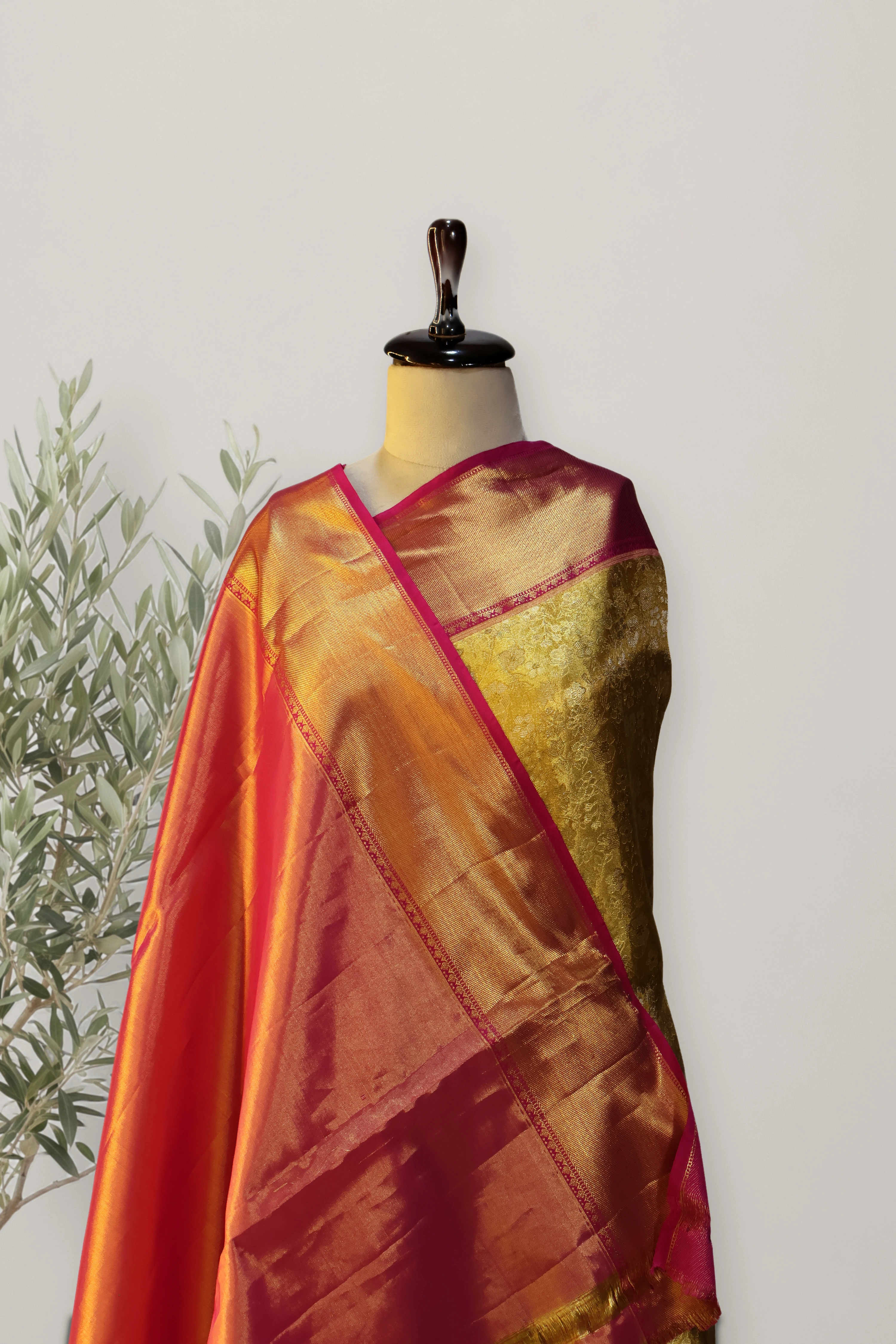 Kanchipattu Bridal Saree: a detail of the work. Kanchipattu.