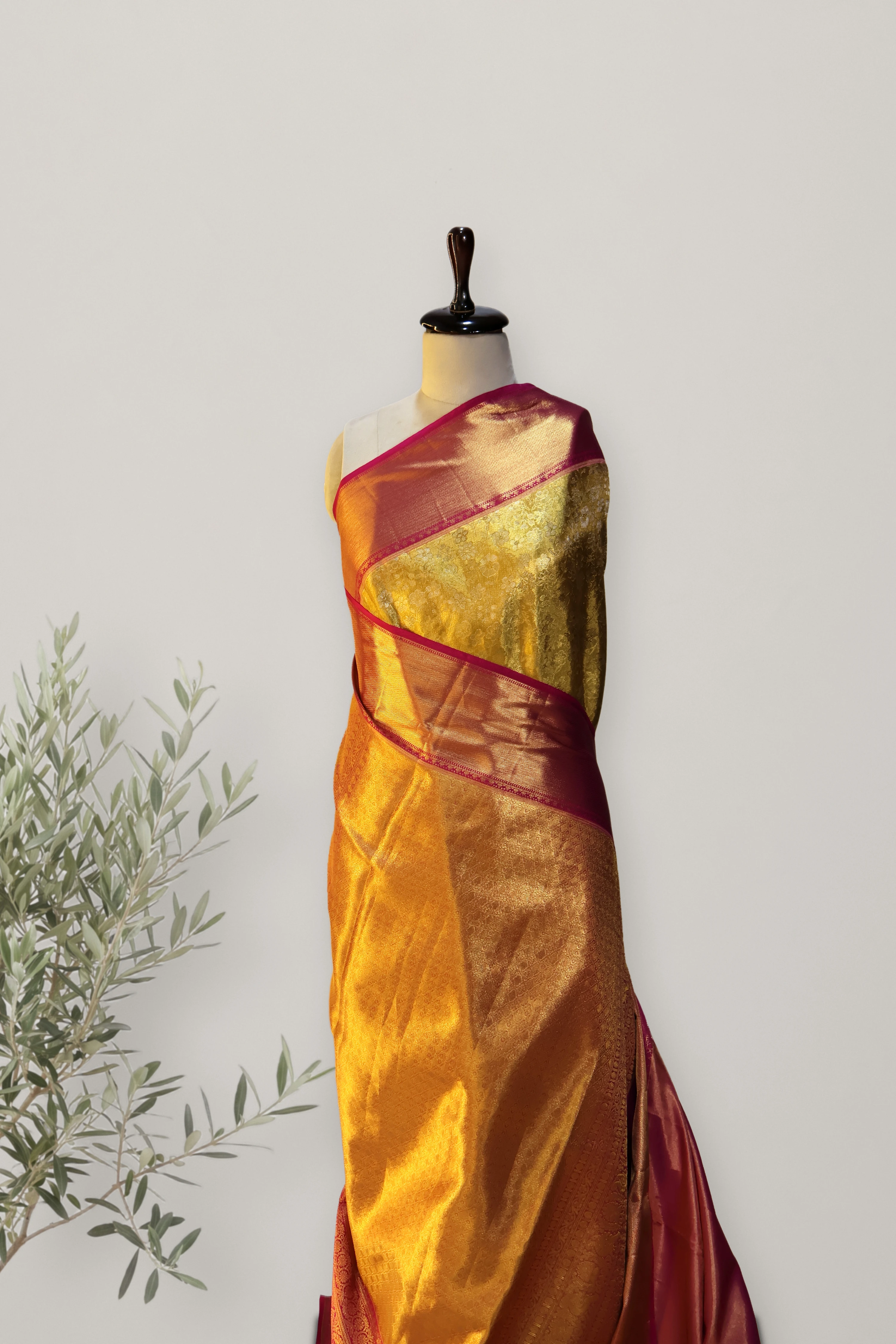 Kanchipattu Bridal Saree: a detail of the work. Kanchipattu.