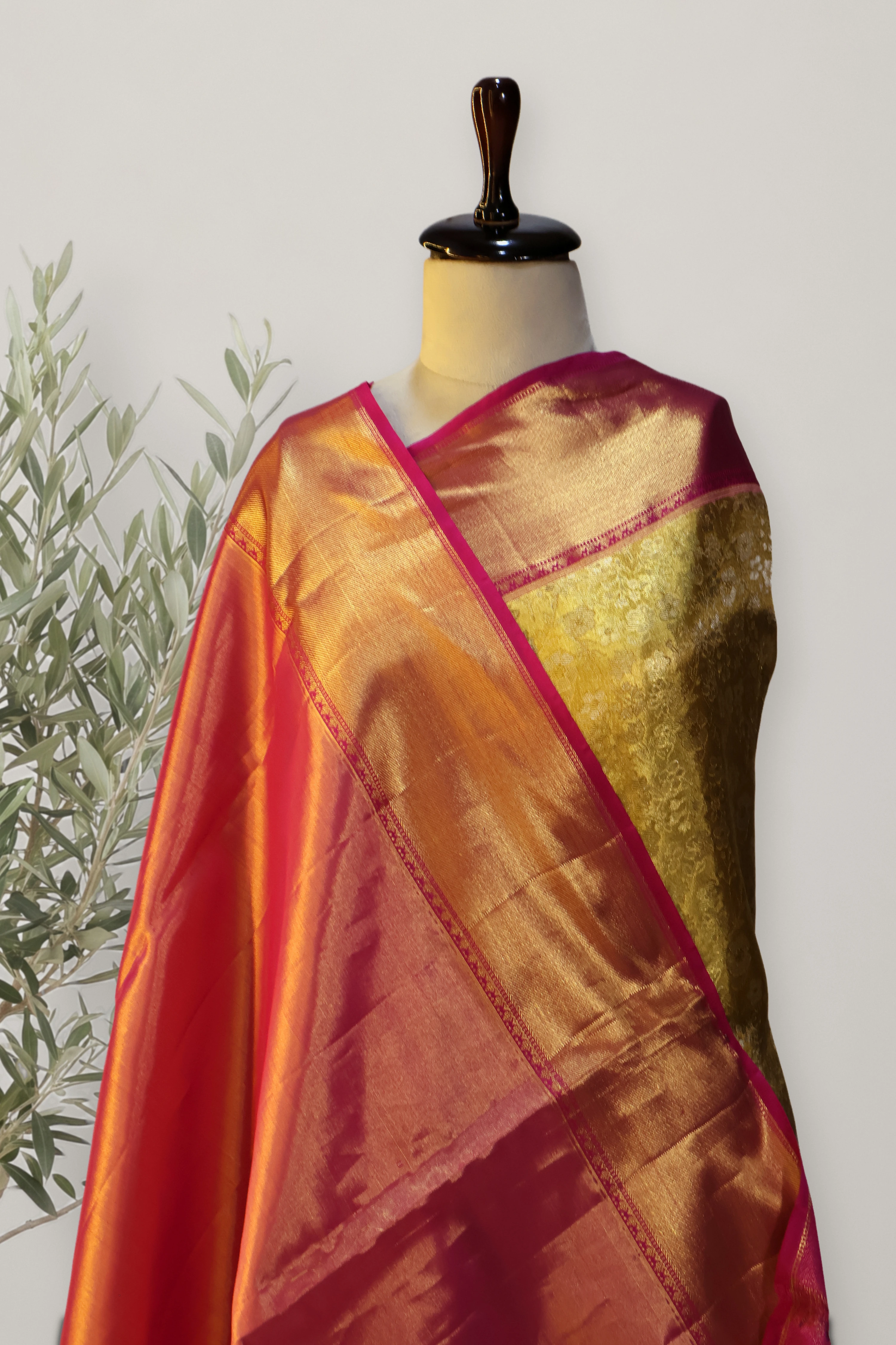 Kanchipattu Bridal Saree: a detail of the work. Kanchipattu.