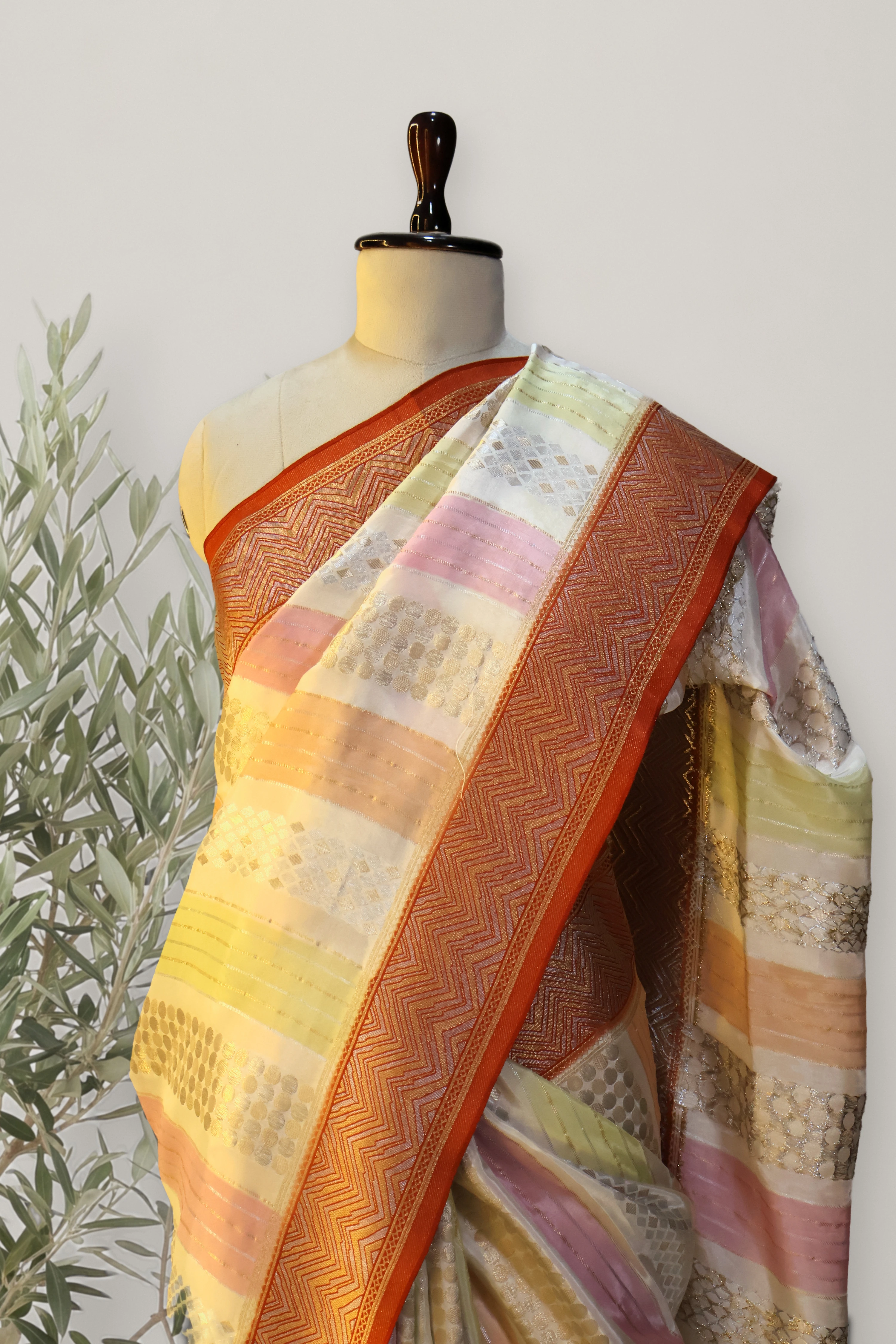 Banarasi Saree: a detail of the work. Banarasi.