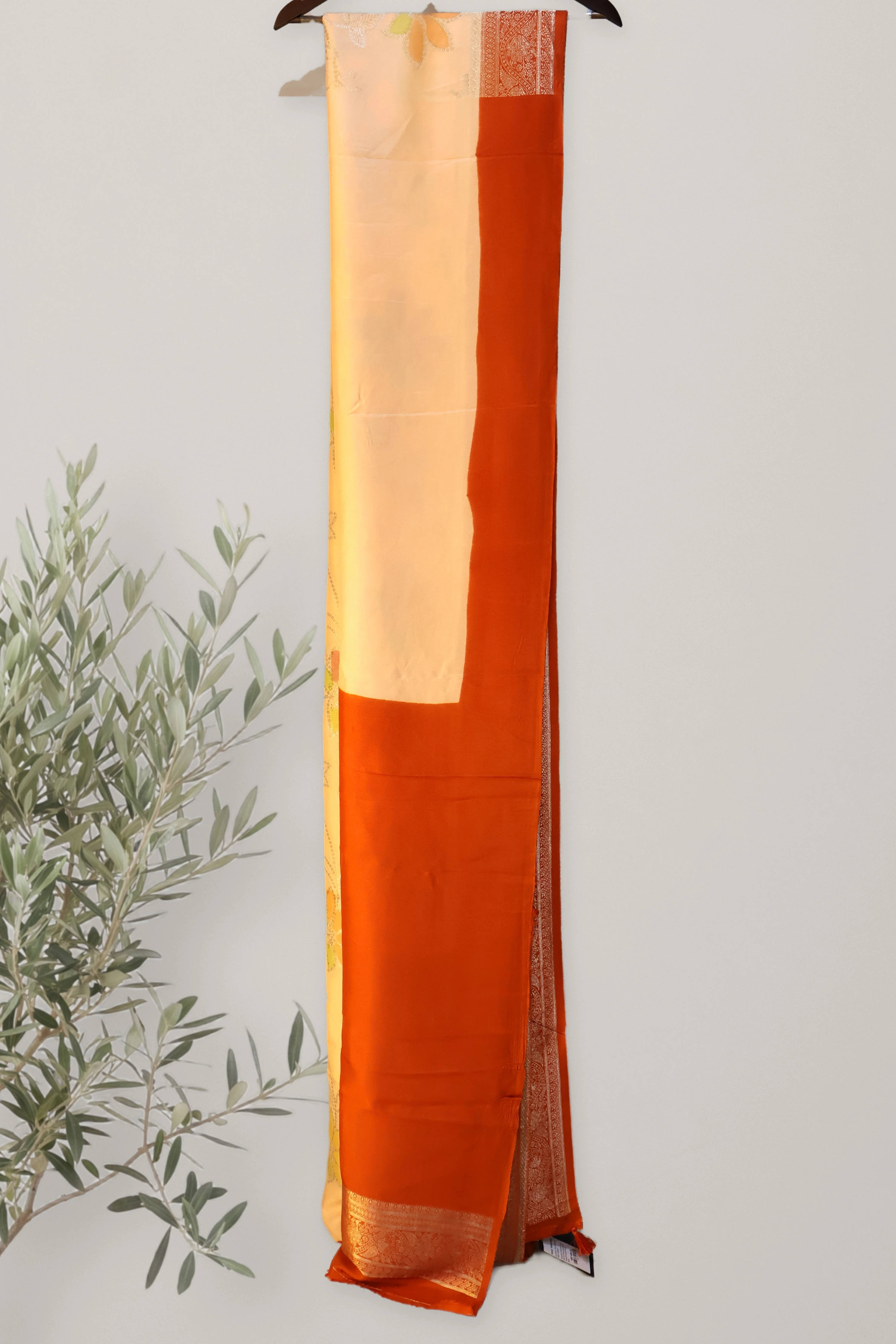 Saree 103: a detail of the work.