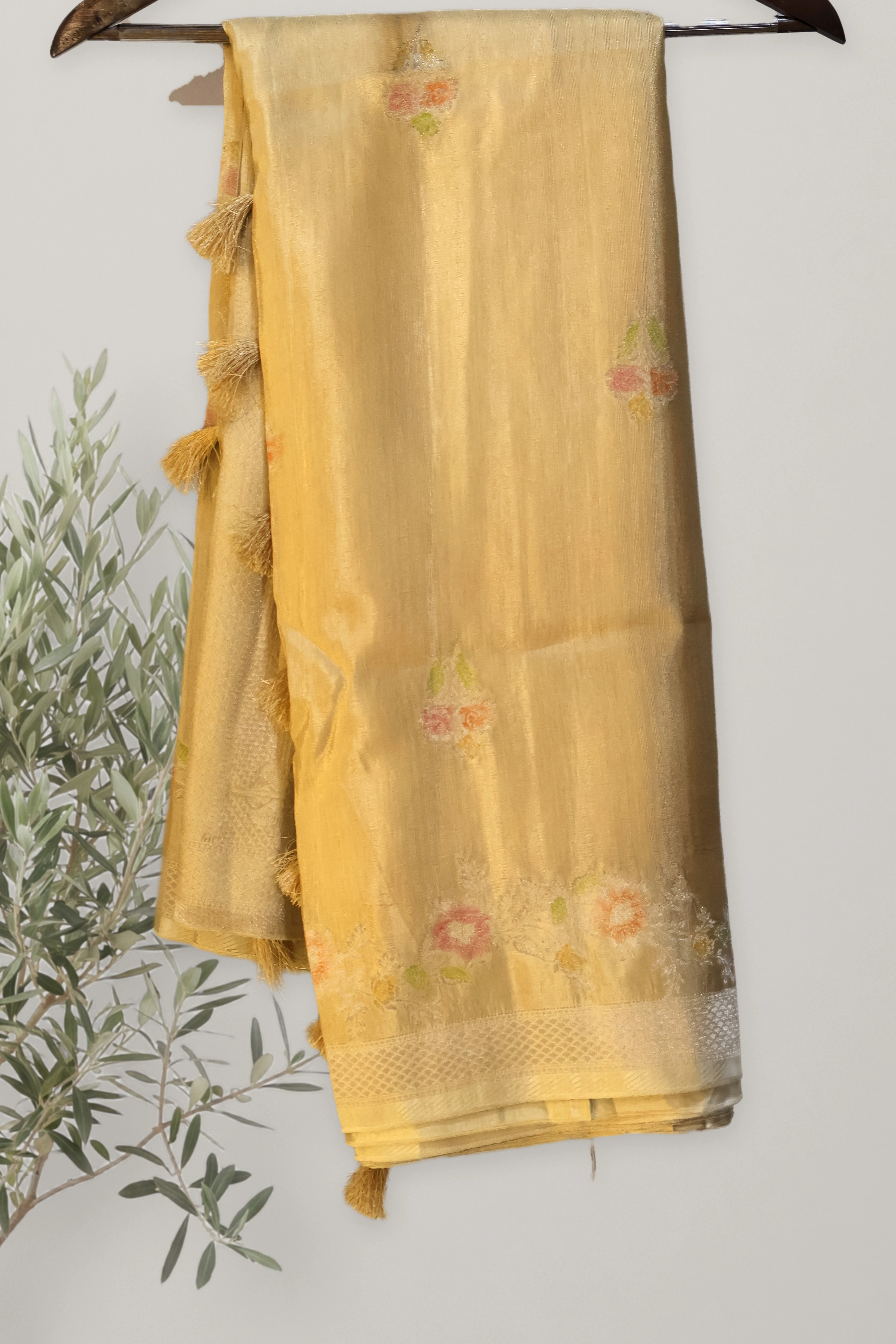 Banarasi Viscose Matka Silk: a detail of the work. Banarasi Viscose Matka Silk Hand Dye.