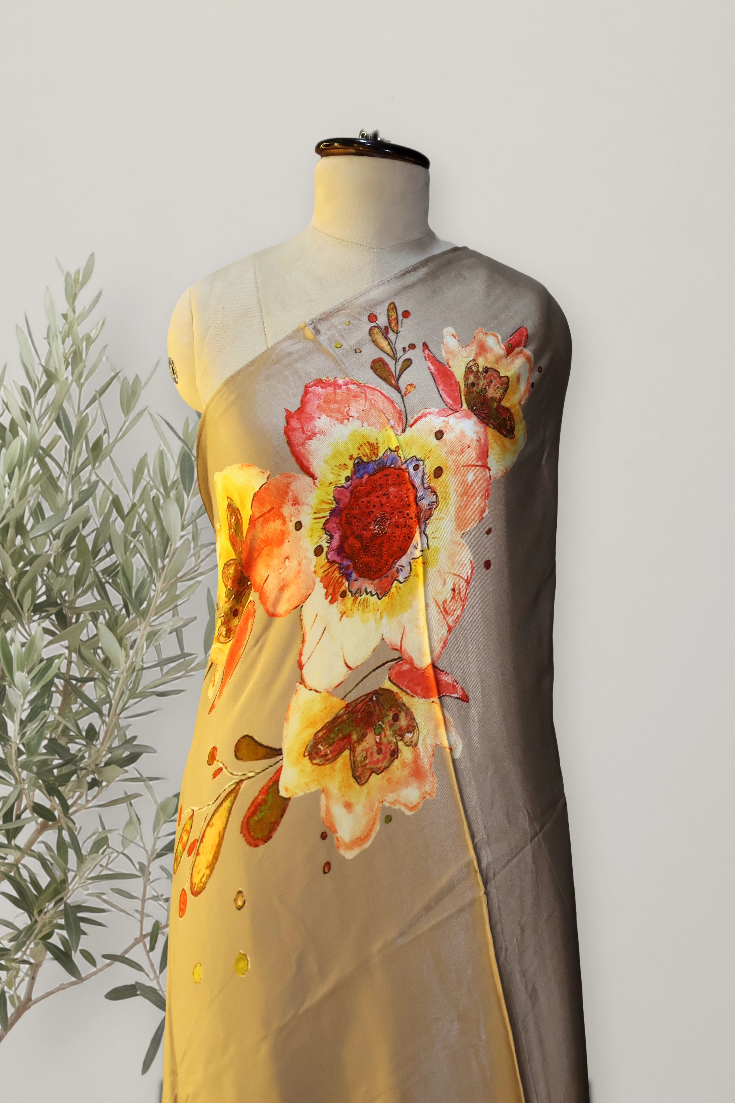 Ivory Bloom Crepe Saree: a detail of the work. Crepe.