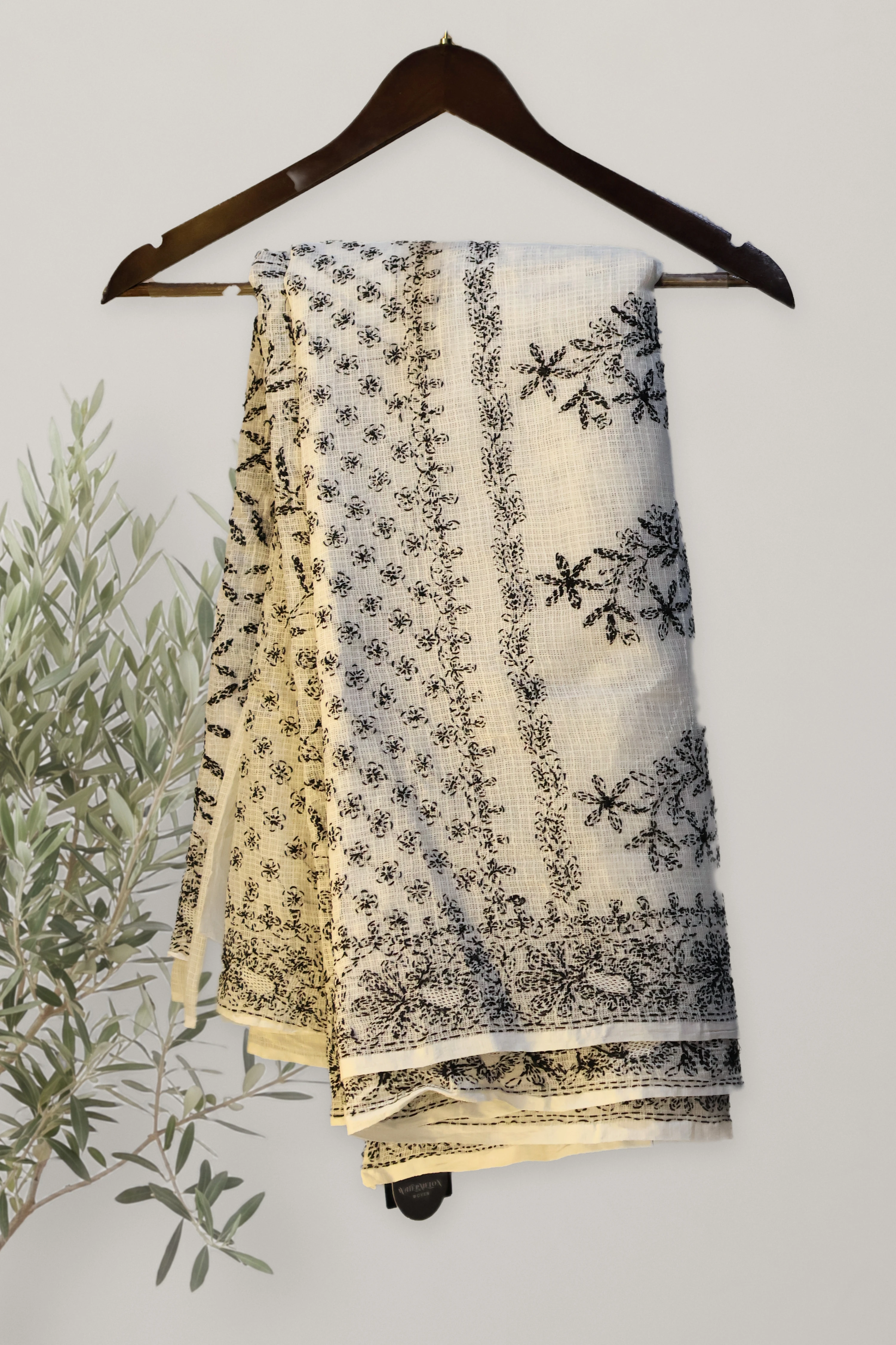 Lucknowi Chikankari: the whole piece, laid out. Chikankari.