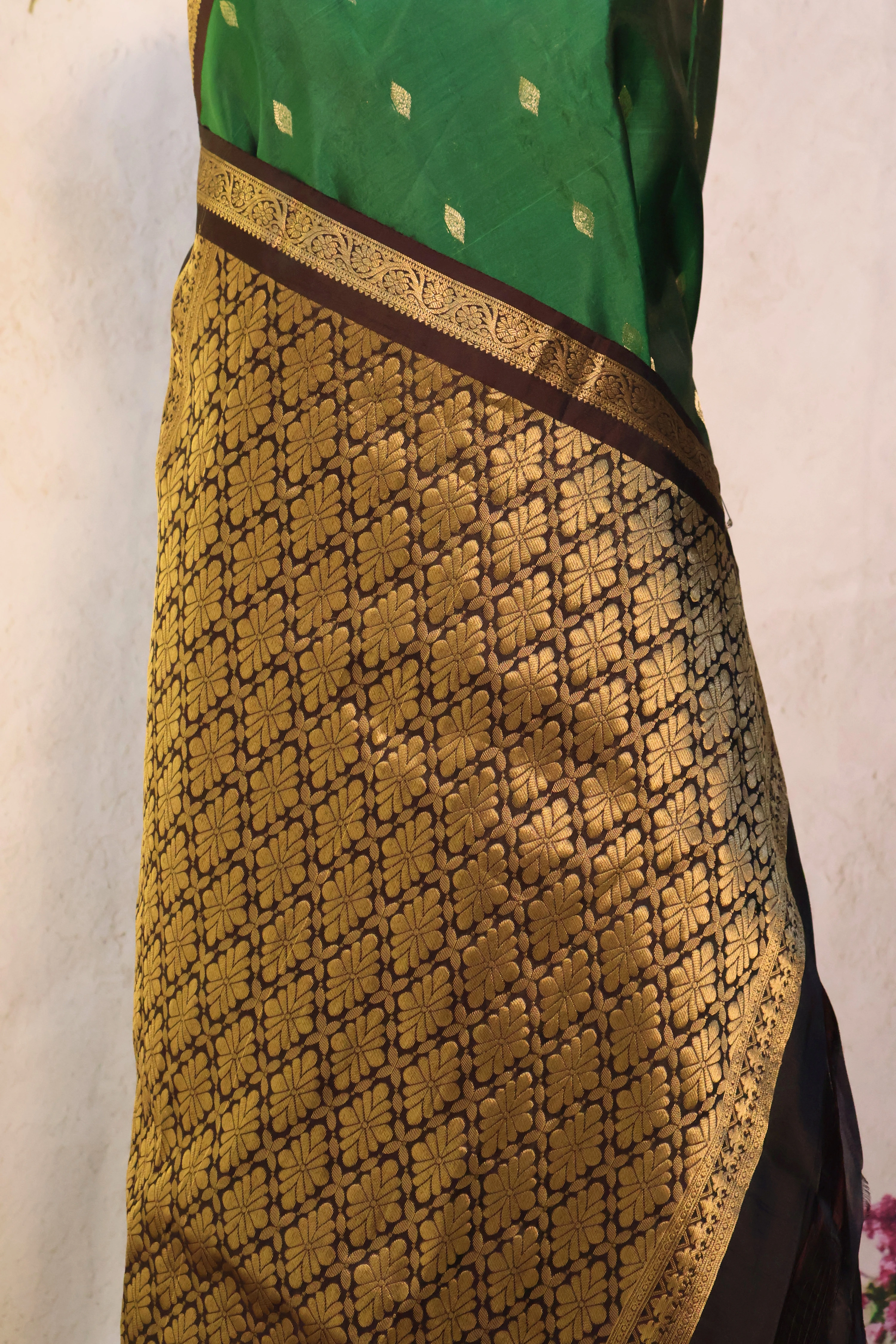 Series 1 · No. 12: the pallu, the decorated end panel that falls over the shoulder.