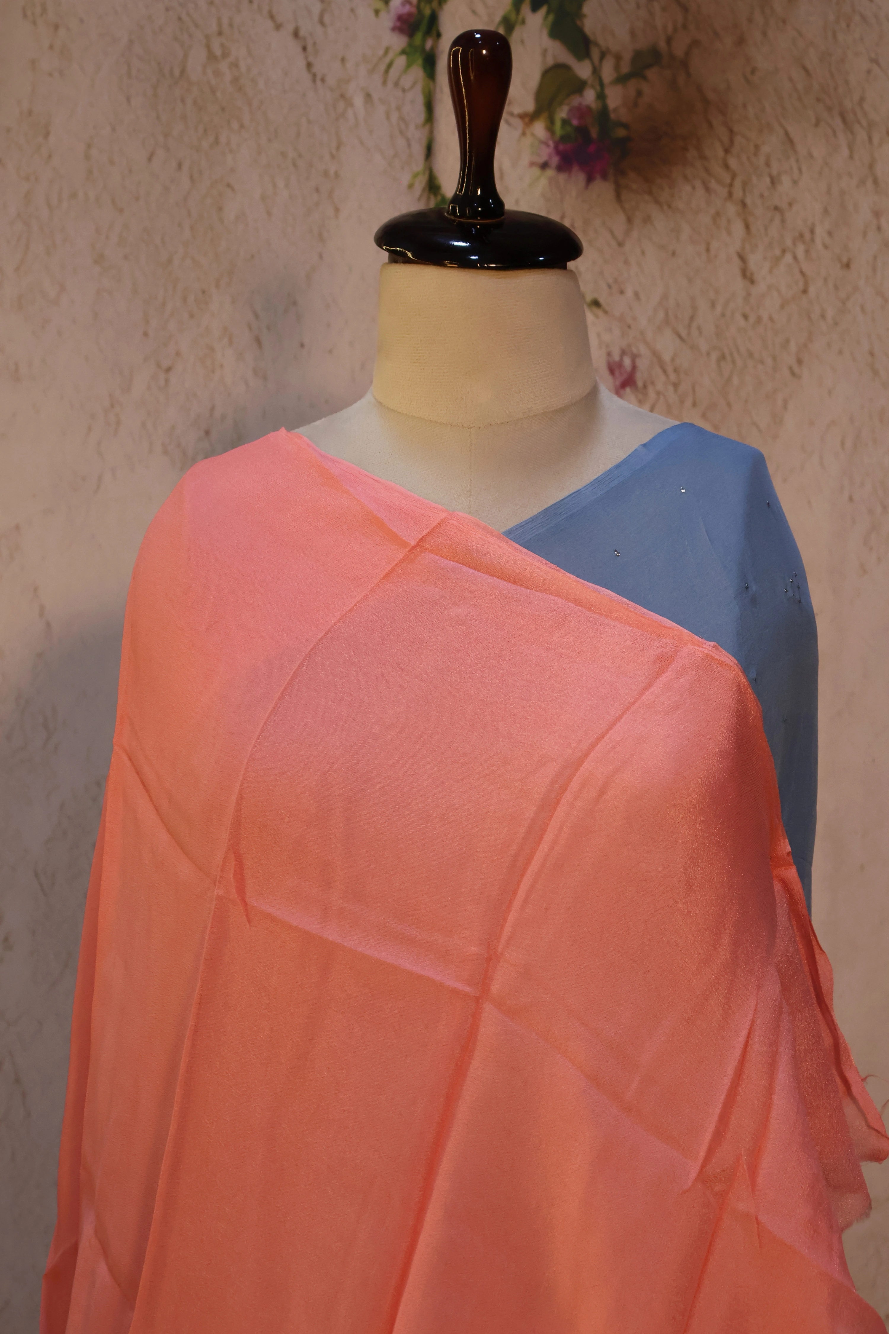 Series 2 · No. 04: the pallu, the decorated end panel that falls over the shoulder.