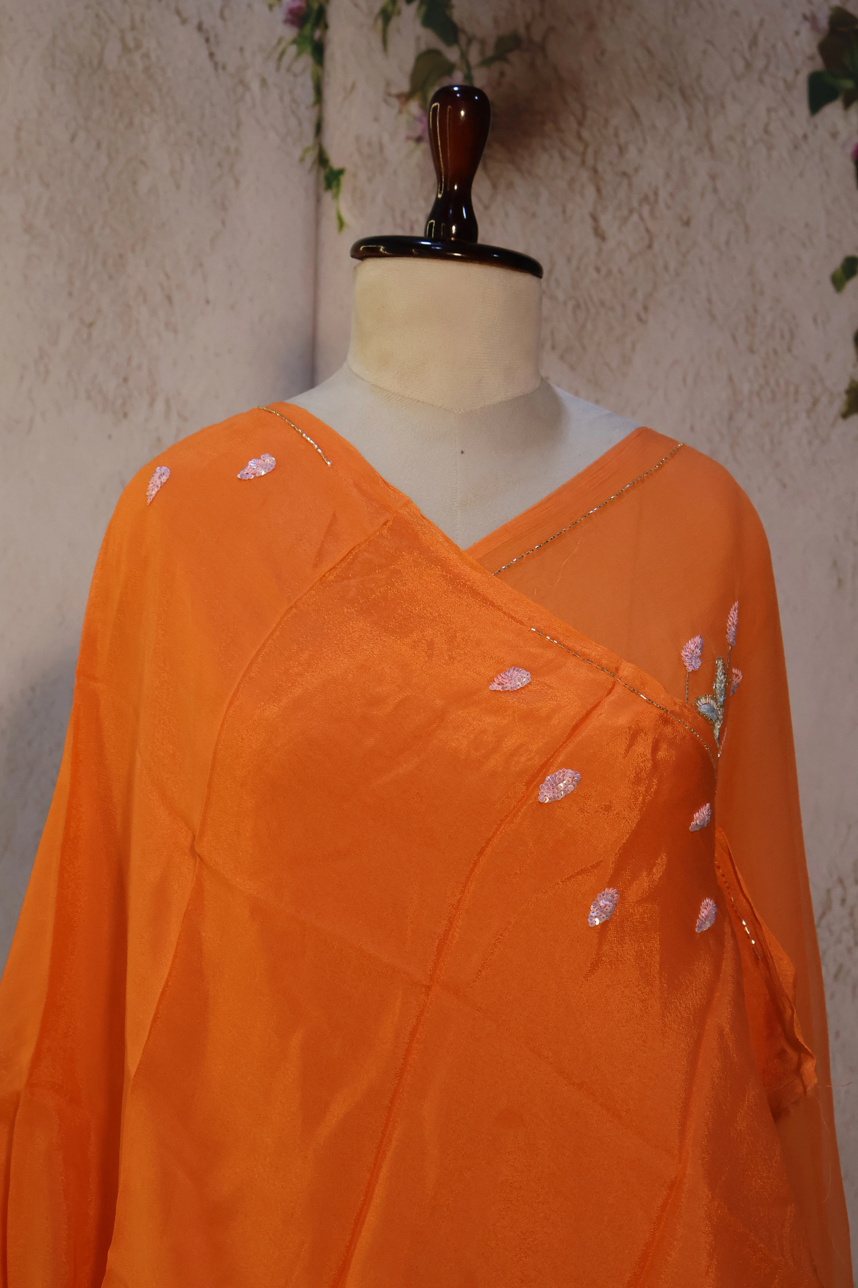 Series 2 · No. 09: the pallu, the decorated end panel that falls over the shoulder.