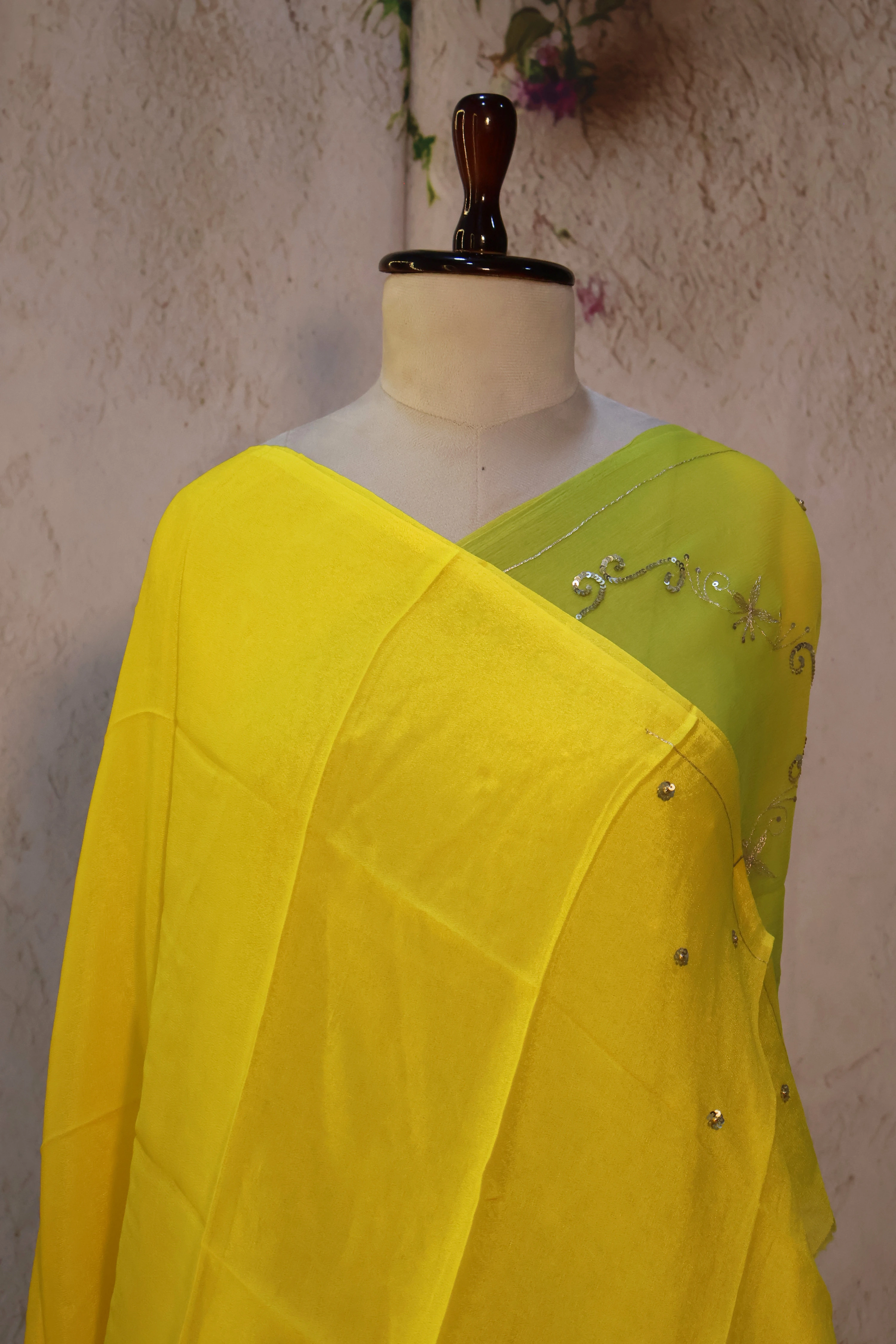 Series 2 · No. 12: the pallu, the decorated end panel that falls over the shoulder.