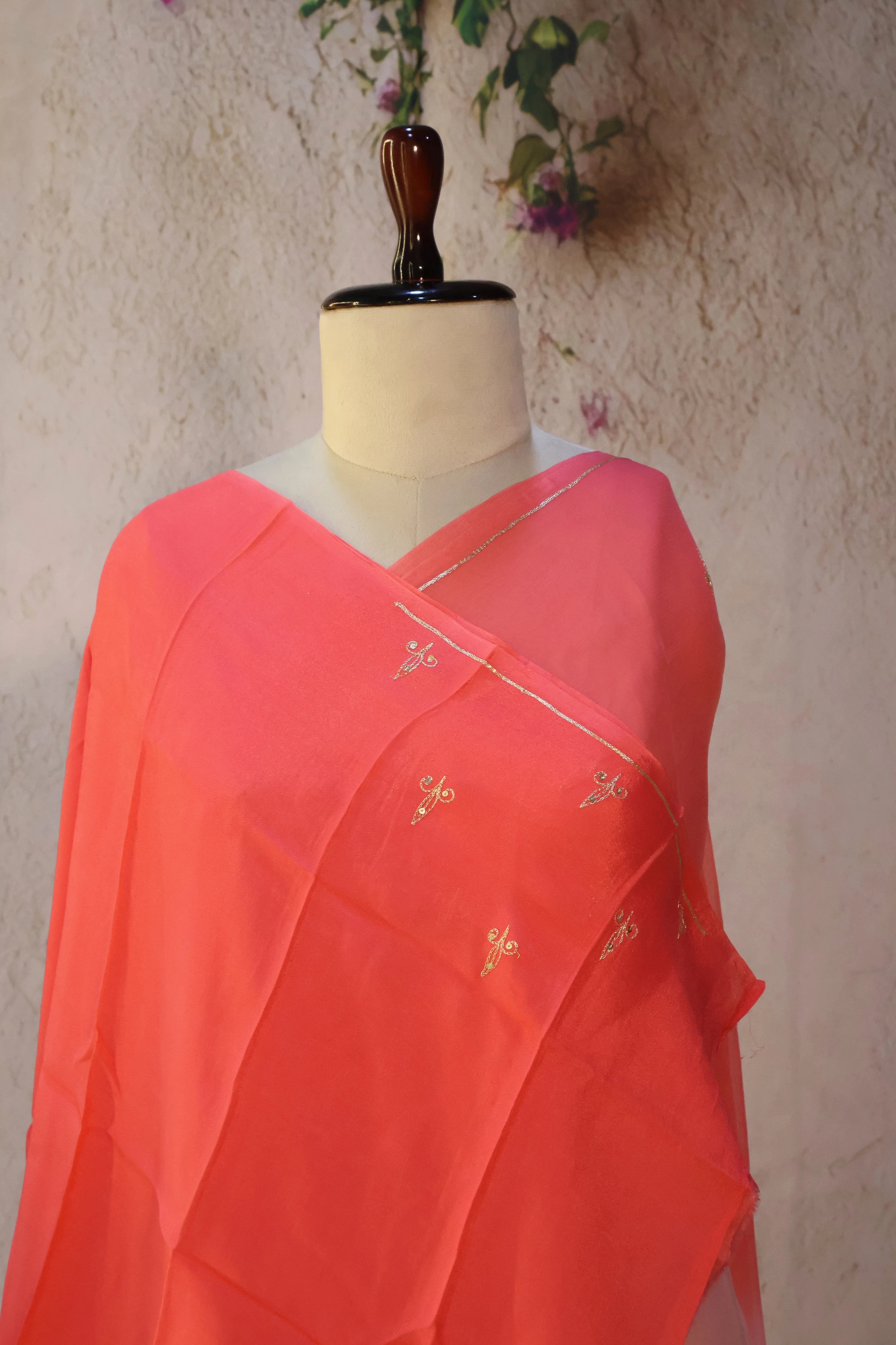 Series 2 · No. 16: the pallu, the decorated end panel that falls over the shoulder.