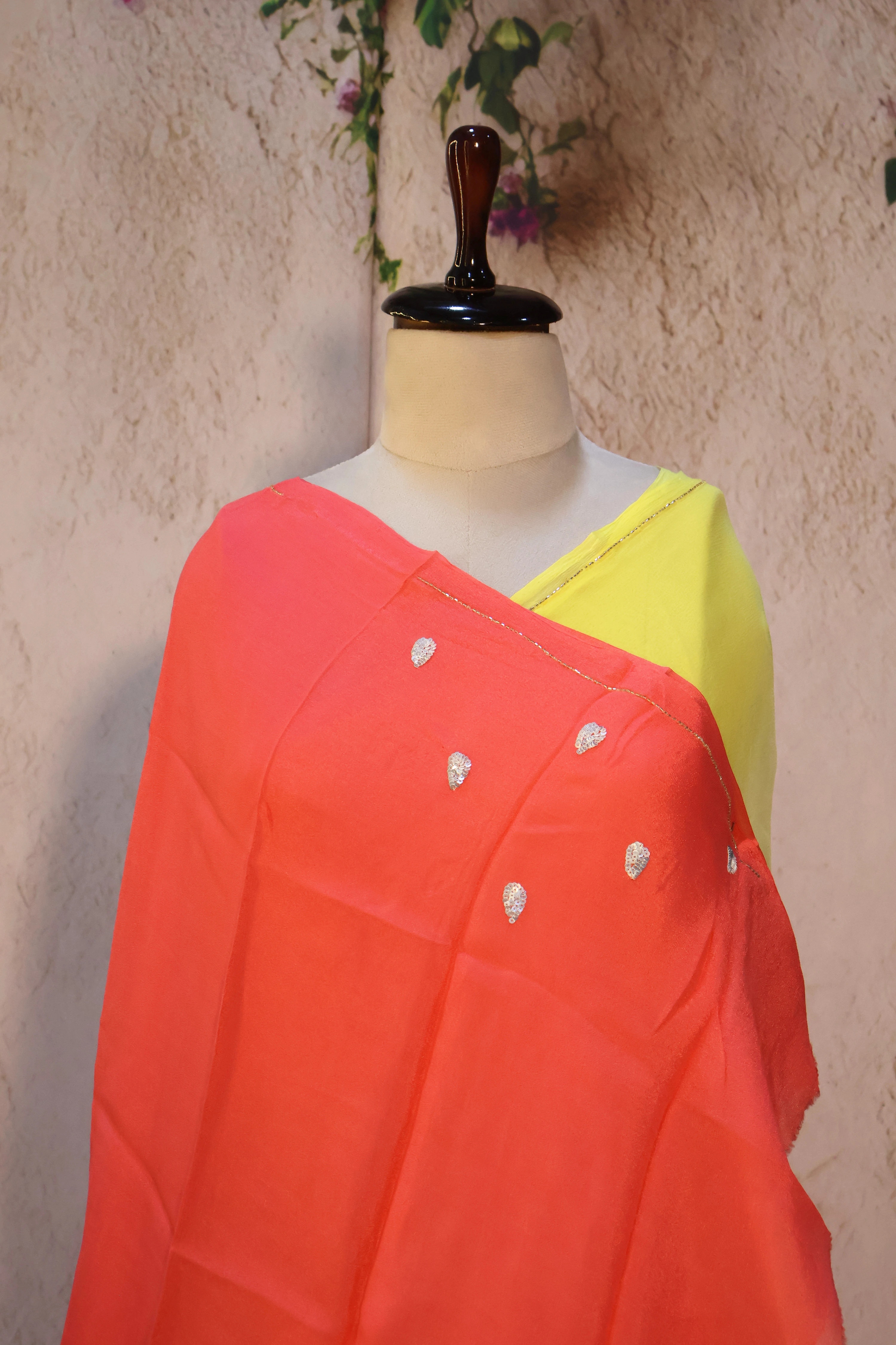 Series 2 · No. 17: the pallu, the decorated end panel that falls over the shoulder.