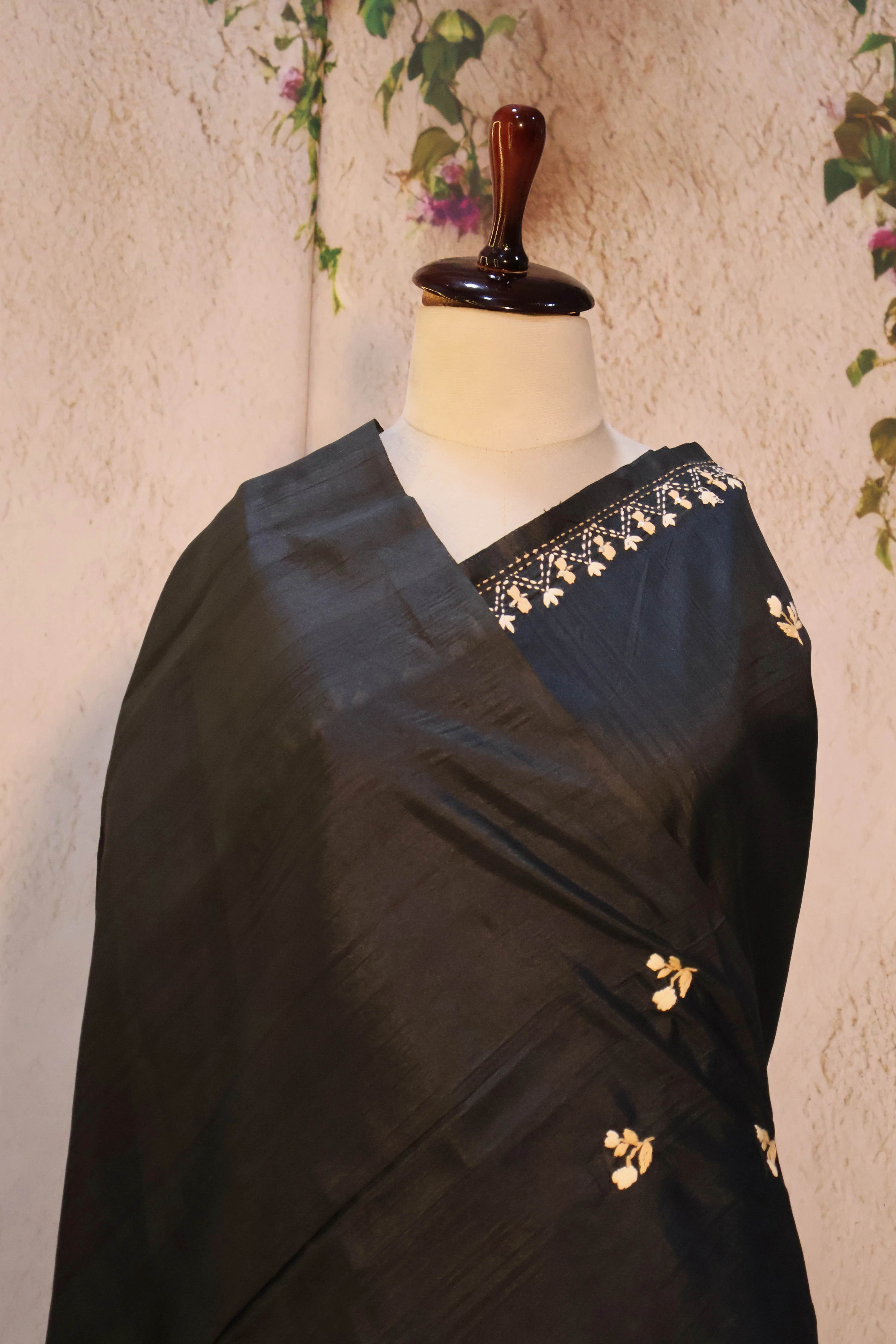 Series 2 · No. 38: the pallu, the decorated end panel that falls over the shoulder.
