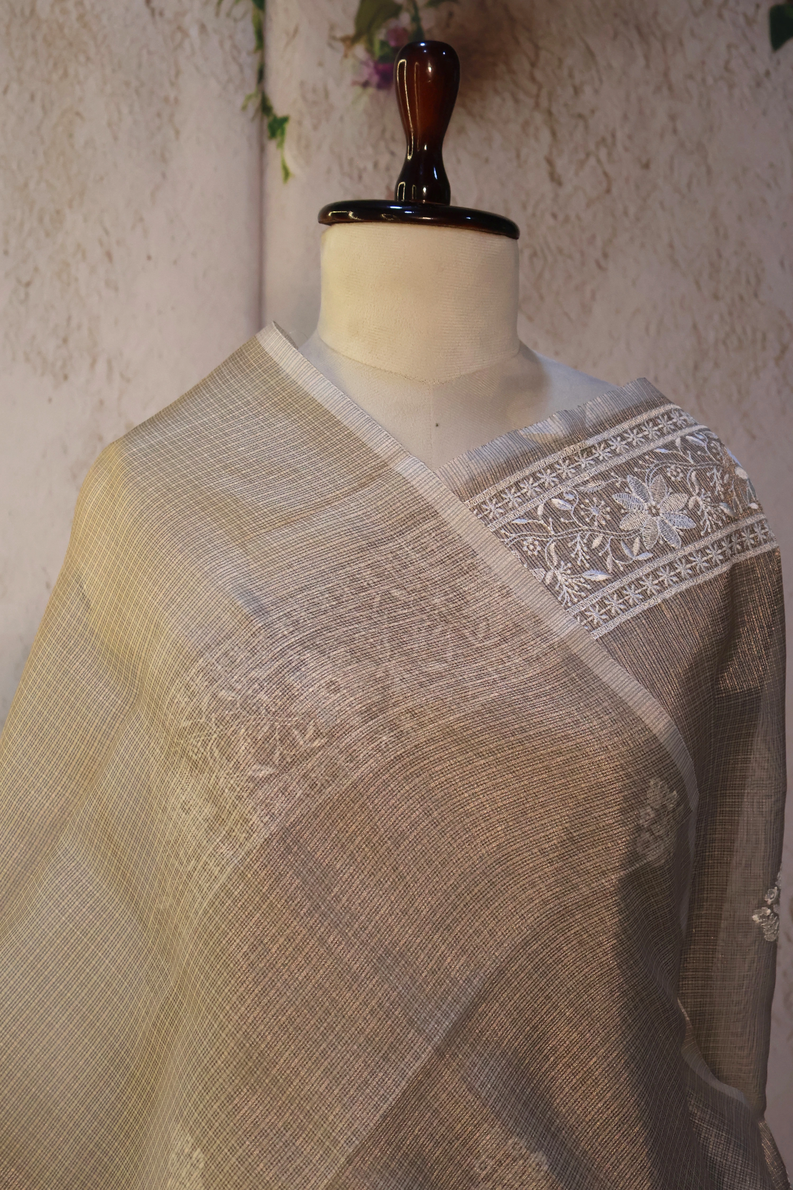 Series 2 · No. 39: the pallu, the decorated end panel that falls over the shoulder.